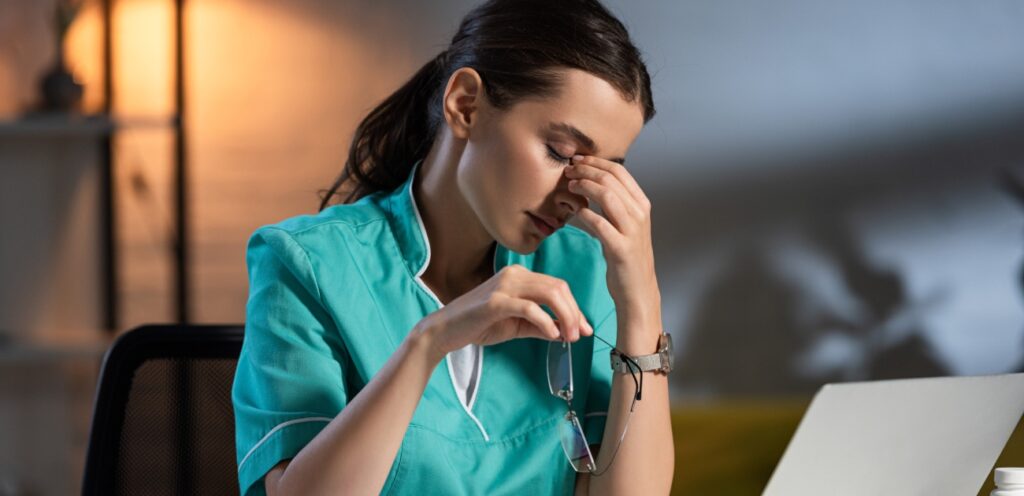 استلهمي أجمل العبارات والكلمات عن خيانة الثقة