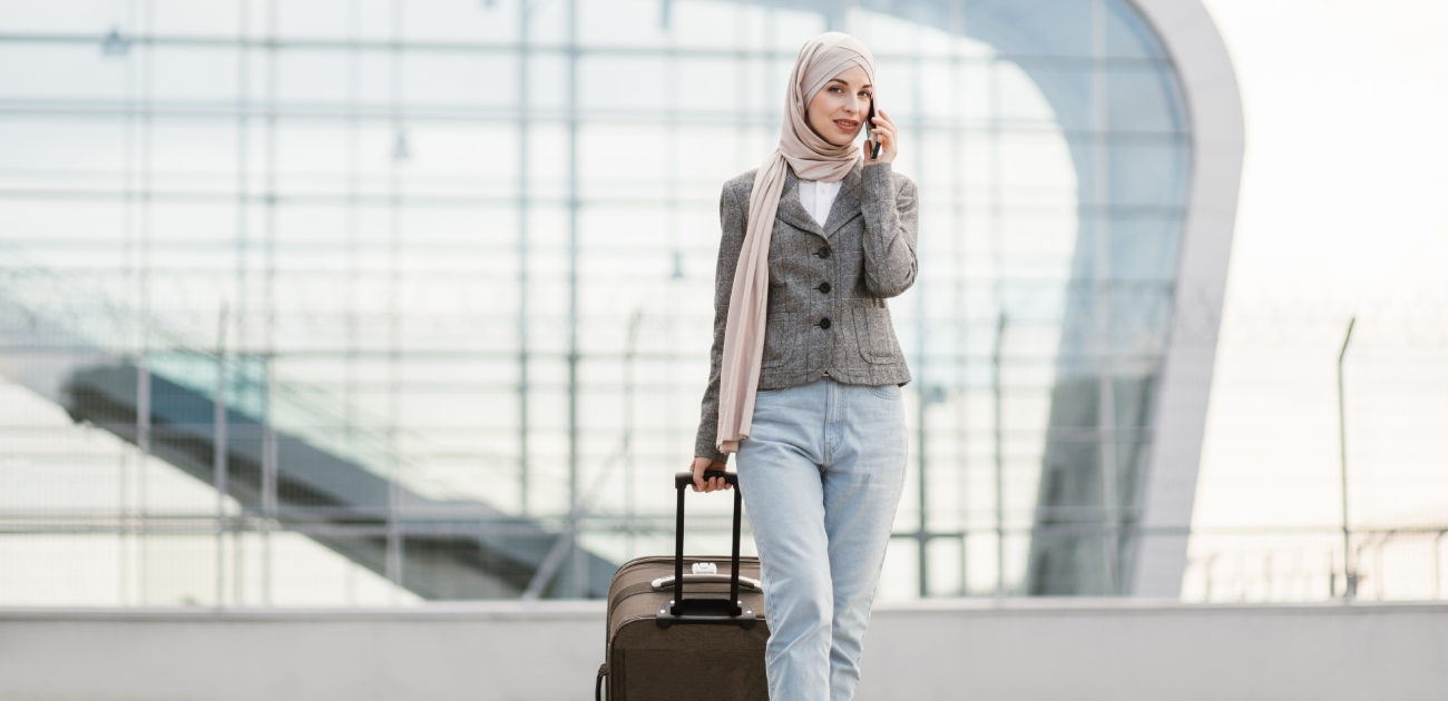 نصائح وتنسيقات لبس محجبات للسفر اعتمديها في إطلالاتك!