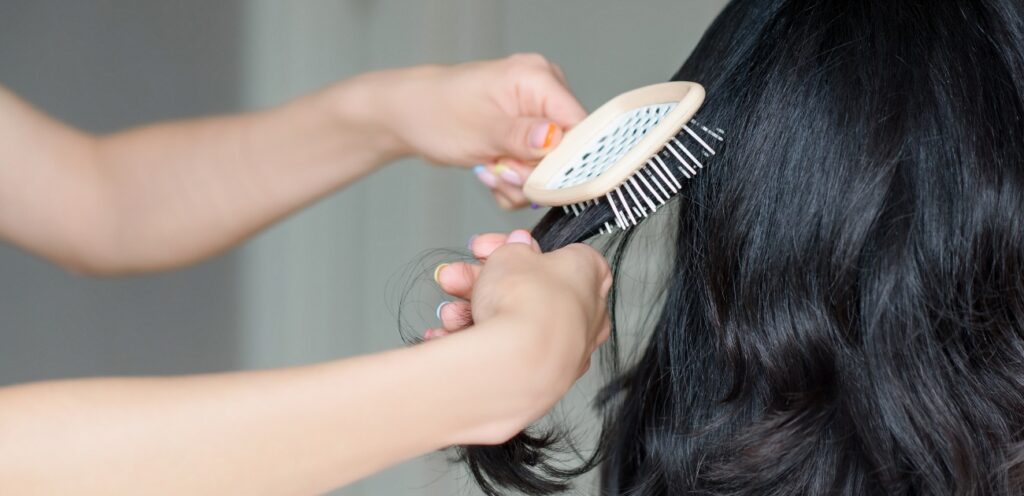 طرق العناية بالشعر والمحافظة عليه واستعادة لمعانه وحيويته